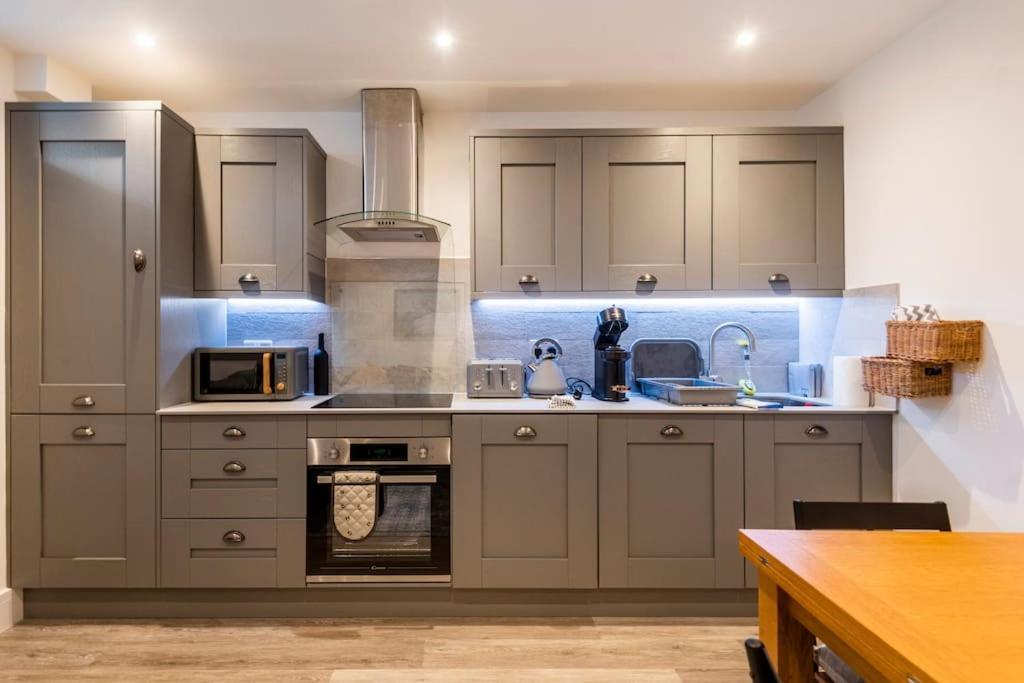 Comfortable Flat Close To The Beach Brighton Екстер'єр фото